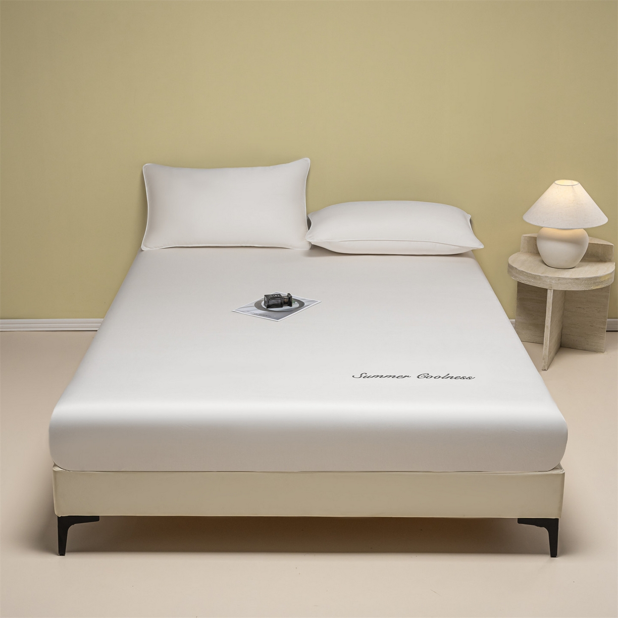 91家纺网 家纺一手货源 找家纺 美澳家纺 2026春夏新款纯色刺绣凉感水洗冰丝真丝床笠三件套 贵族白