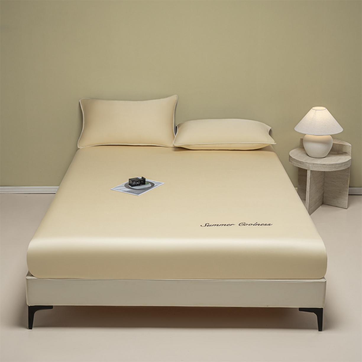 91家纺网 家纺一手货源 找家纺 美澳家纺 2026春夏新款纯色刺绣凉感水洗冰丝真丝床笠三件套 奶酪黄