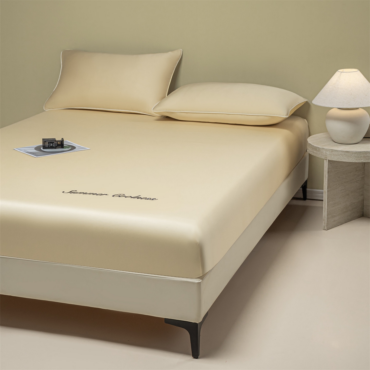 91家纺网 家纺一手货源 找家纺 美澳家纺 2026春夏新款纯色刺绣凉感水洗冰丝真丝床笠三件套 奶酪黄