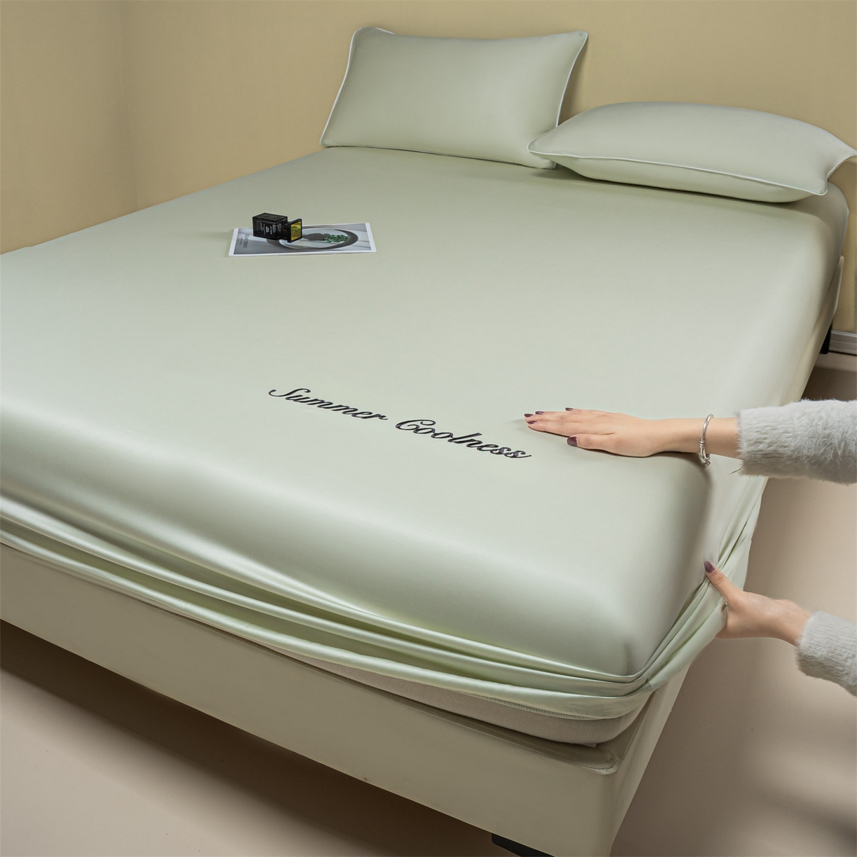 美澳家纺 2026春夏新款纯色刺绣凉感水洗冰丝真丝床笠三件套 嫩牙绿