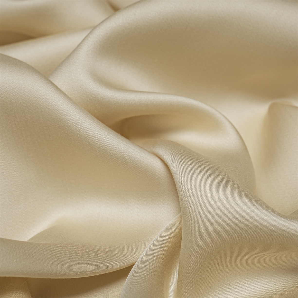 91家纺网 家纺一手货源 找家纺 美澳家纺 2026春夏新款纯色刺绣凉感水洗冰丝真丝床笠三件套 香槟黄