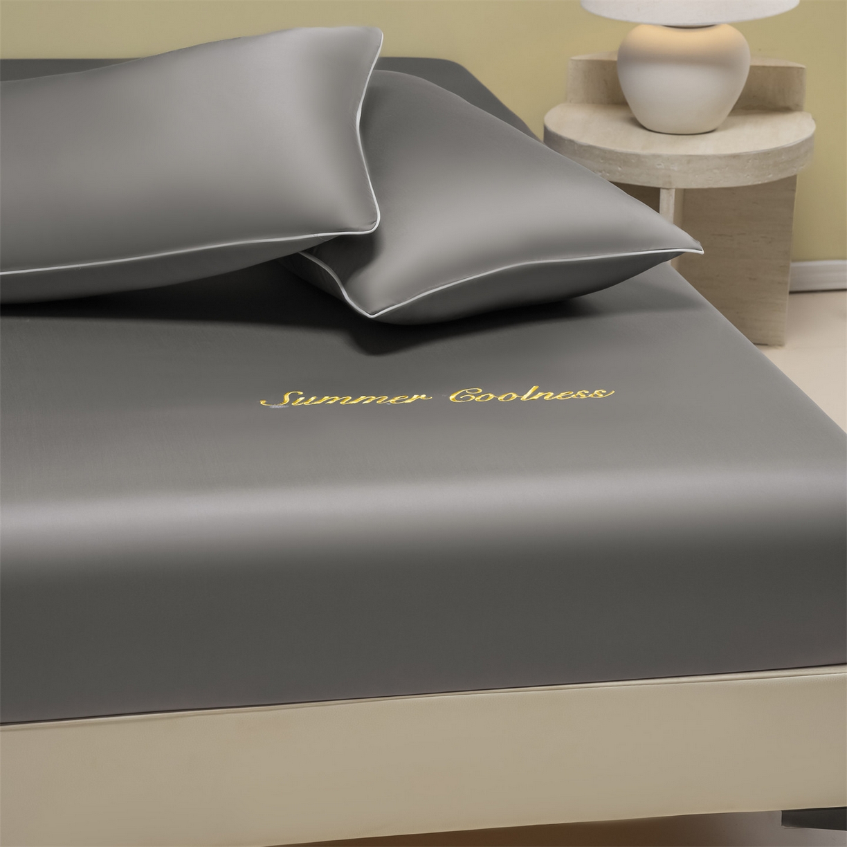 91家纺网 家纺一手货源 找家纺 美澳家纺 2026春夏新款纯色刺绣凉感水洗冰丝真丝床笠三件套 曜石黑