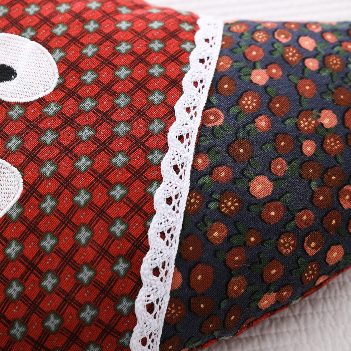 91家纺网 家纺一手货源 找家纺 芯洲 2026新款卡通可爱小鸟造型双层纱荞麦枕枕头枕芯 月眠鸟-红