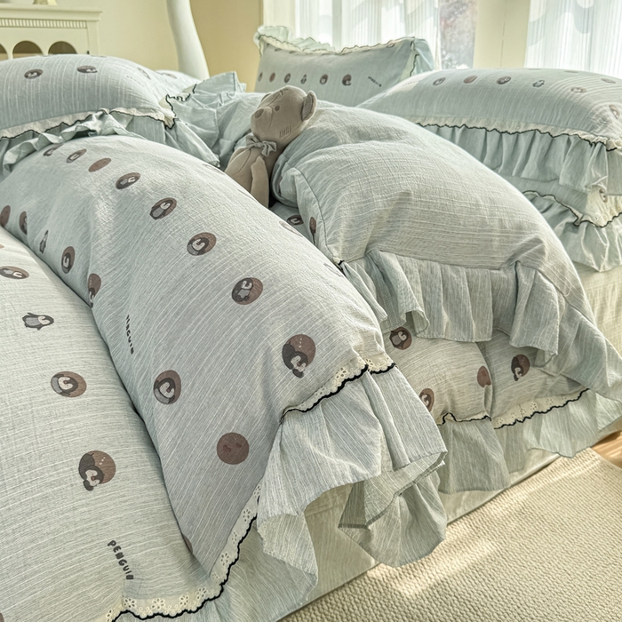 91家纺网 家纺一手货源 找家纺 大麦家纺 2026新款水洗色织棉麻花边四件套 企鹅时光