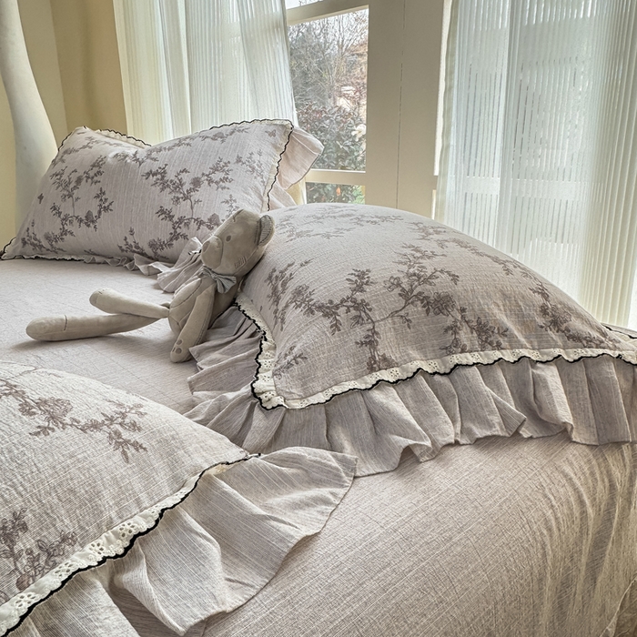 91家纺网 家纺一手货源 找家纺 大麦家纺 2026新款水洗色织棉麻花边四件套 黯费尔岛