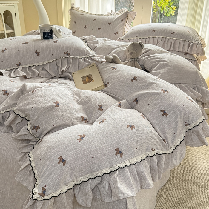 91家纺网 家纺一手货源 找家纺 大麦家纺 2026新款水洗色织棉麻花边四件套 点点木马