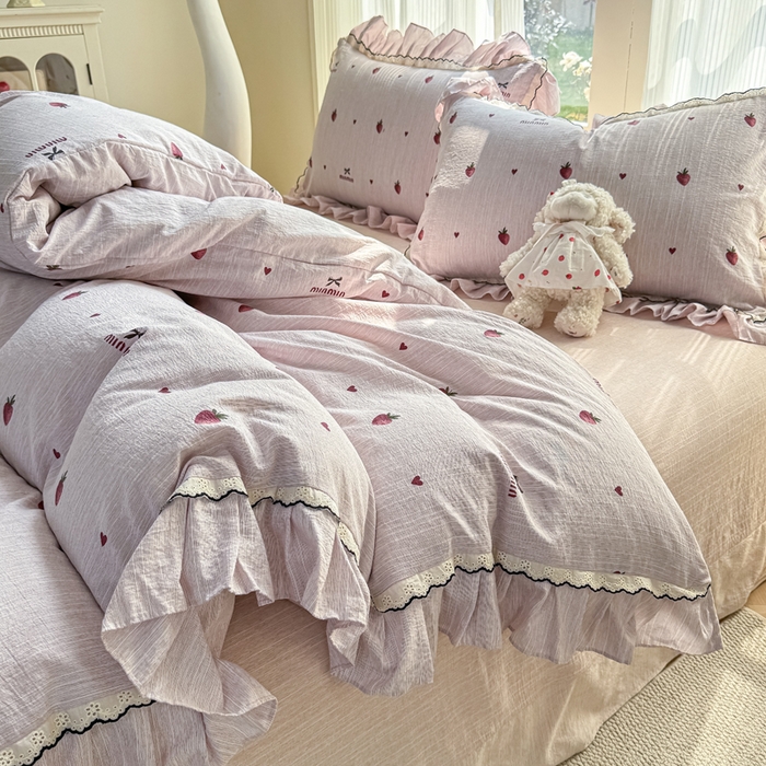 91家纺网 家纺一手货源 找家纺 大麦家纺 2026新款水洗色织棉麻花边四件套 软糖草莓