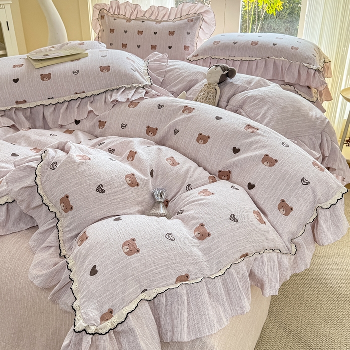 91家纺网 家纺一手货源 找家纺 大麦家纺 2026新款水洗色织棉麻花边四件套 甜心咔熊