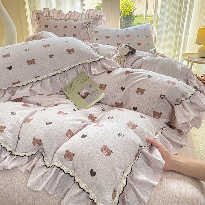 91家纺网 家纺一手货源 找家纺 大麦家纺 2026新款水洗色织棉麻花边四件套 甜心咔熊