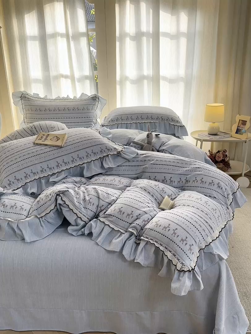 91家纺网 家纺一手货源 找家纺 大麦家纺 2026新款水洗色织棉麻花边四件套 小鹿乱撞