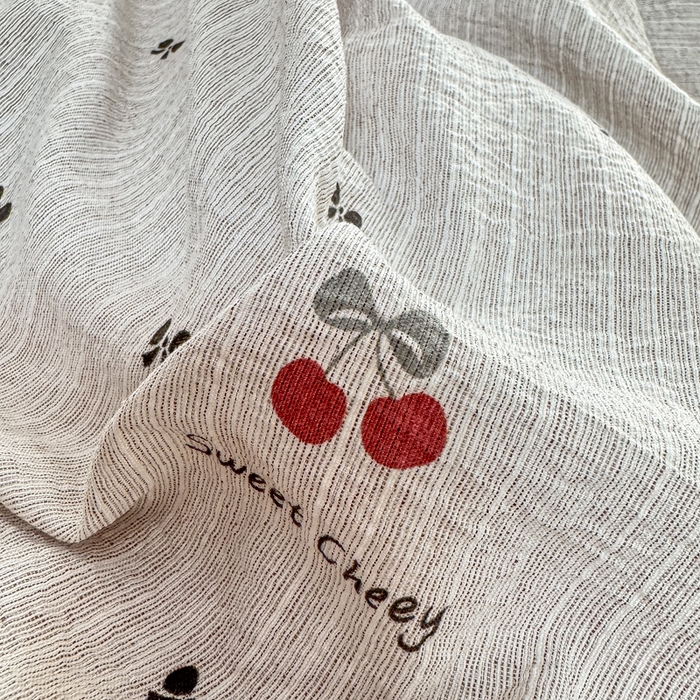 91家纺网 家纺一手货源 找家纺 大麦家纺 2026新款水洗色织棉麻花边四件套 樱桃梦境