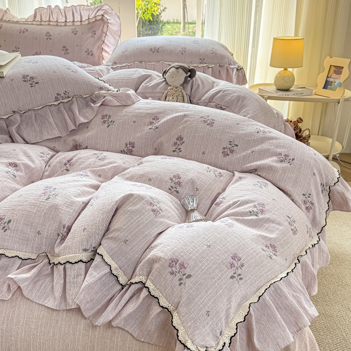 91家纺网 家纺一手货源 找家纺 大麦家纺 2026新款水洗色织棉麻花边四件套 幽兰雪魅