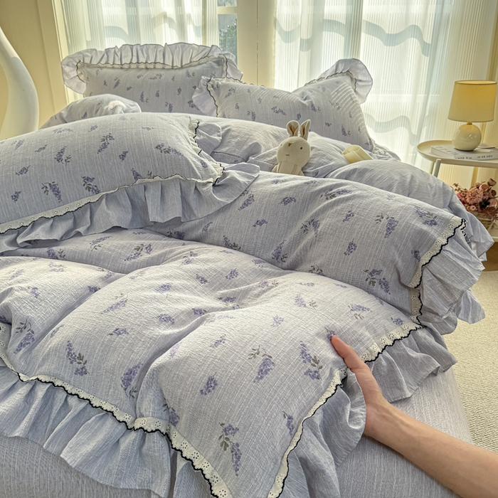 91家纺网 家纺一手货源 找家纺 大麦家纺 2026新款水洗色织棉麻花边四件套 原野青提