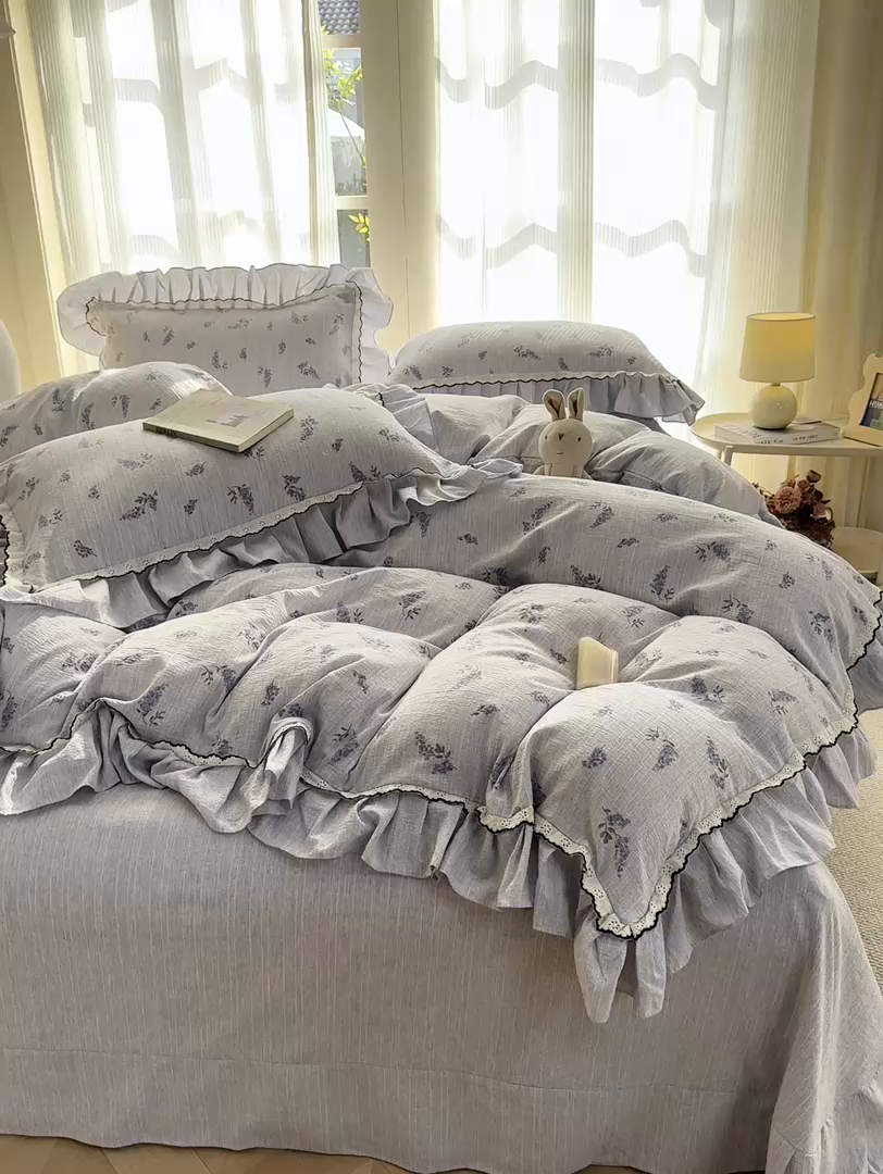 91家纺网 家纺一手货源 找家纺 大麦家纺 2026新款水洗色织棉麻花边四件套 原野青提