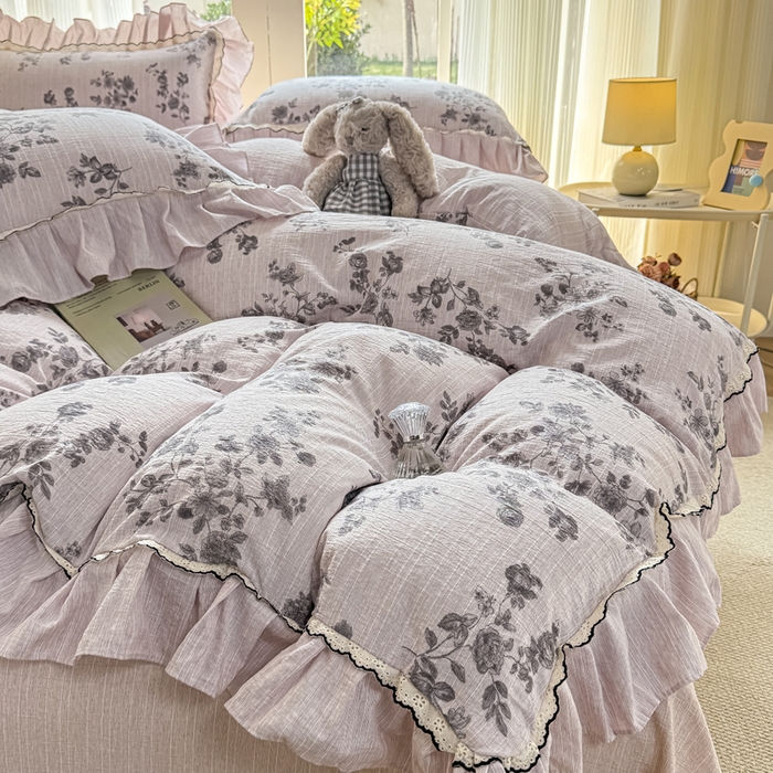 91家纺网 家纺一手货源 找家纺 大麦家纺 2026新款水洗色织棉麻花边四件套 枝含羞