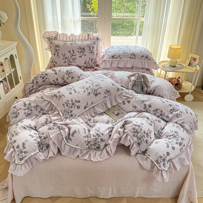 91家纺网 家纺一手货源 找家纺 大麦家纺 2026新款水洗色织棉麻花边四件套 枝含羞