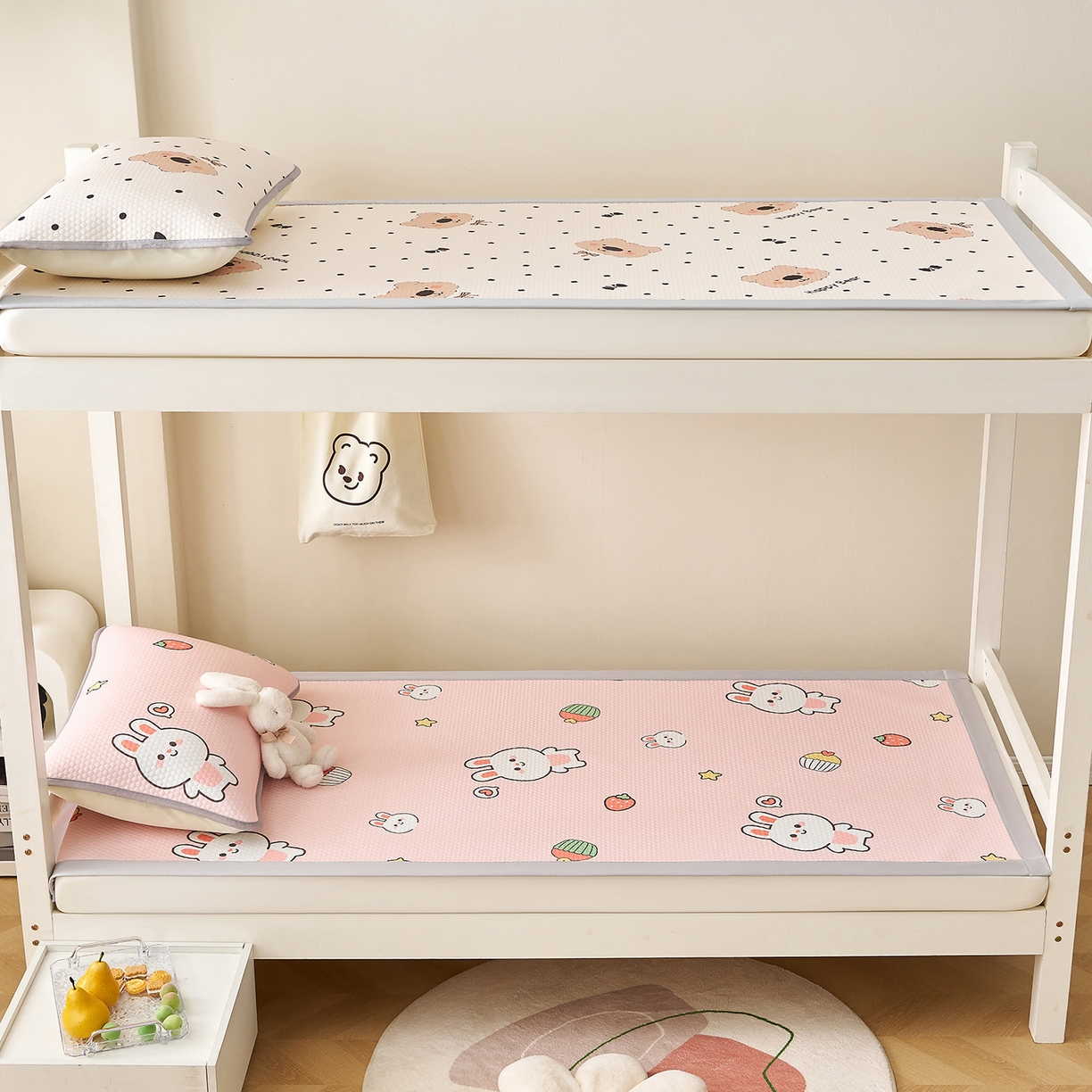 91家纺网 家纺一手货源 找家纺 （总）家品罗兰 2026新款夏季A类印花冰豆豆凉席三明治透气网冰丝凉席家用双人冰丝席床单-学生床