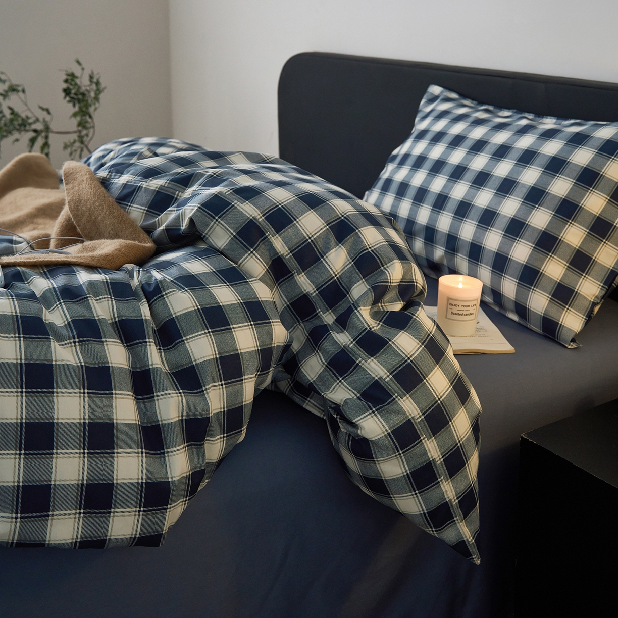 91家纺网 家纺一手货源 找家纺 简宜家居（朝初家纺） 2026新款简约格子40支13070纯棉全棉四件套 藏青学院