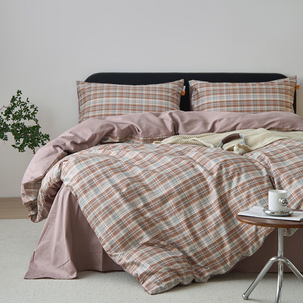 91家纺网 家纺一手货源 找家纺 简宜家居（朝初家纺） 2026新款简约格子40支13070纯棉全棉四件套 赤茶格