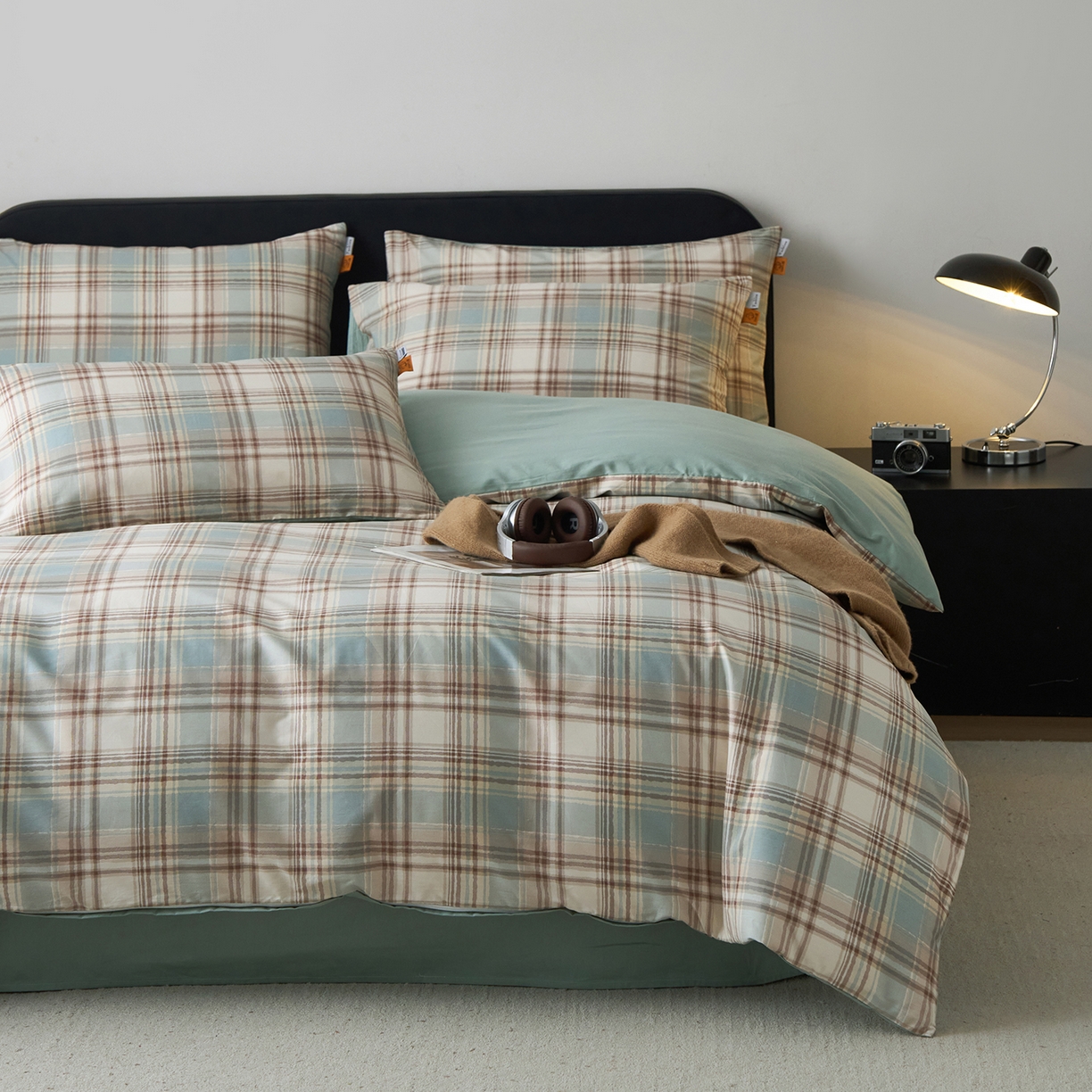 91家纺网 家纺一手货源 找家纺 简宜家居（朝初家纺） 2026新款简约格子40支13070纯棉全棉四件套 英伦-蓝咖