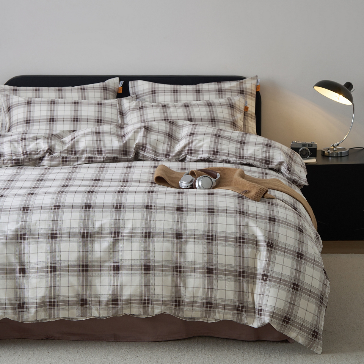 91家纺网 家纺一手货源 找家纺 简宜家居（朝初家纺） 2026新款简约格子40支13070纯棉全棉四件套 英伦-棕咖