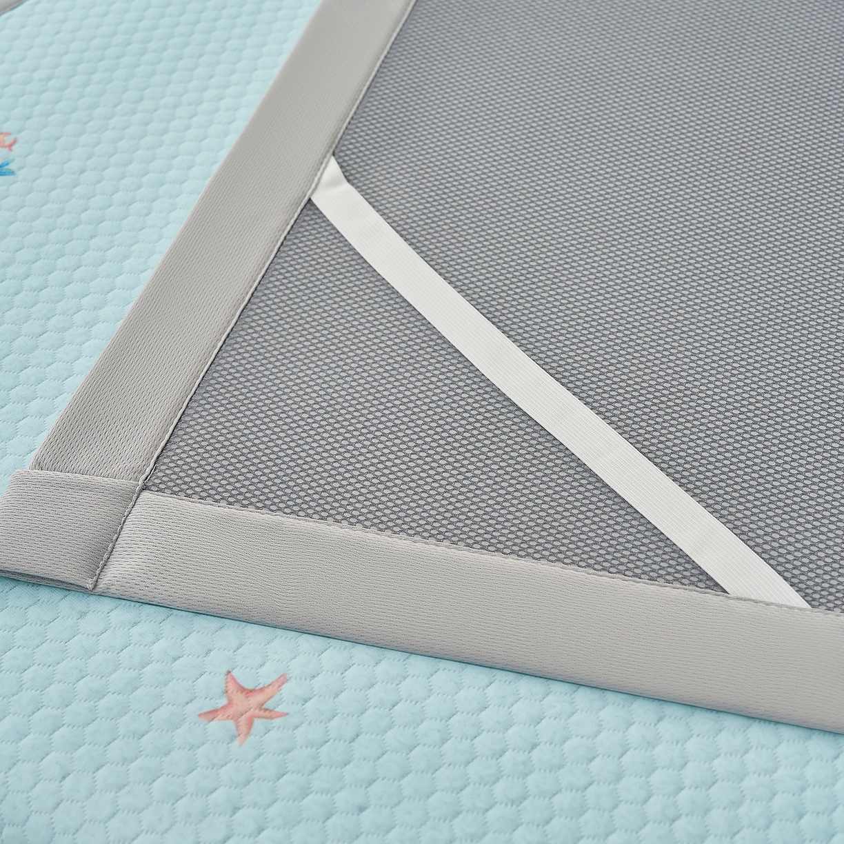 91家纺网 家纺一手货源 找家纺 家品罗兰 2026新款夏季A类印花冰豆豆凉席三明治透气网冰丝凉席家用双人冰丝席床单-大床图 海洋世界