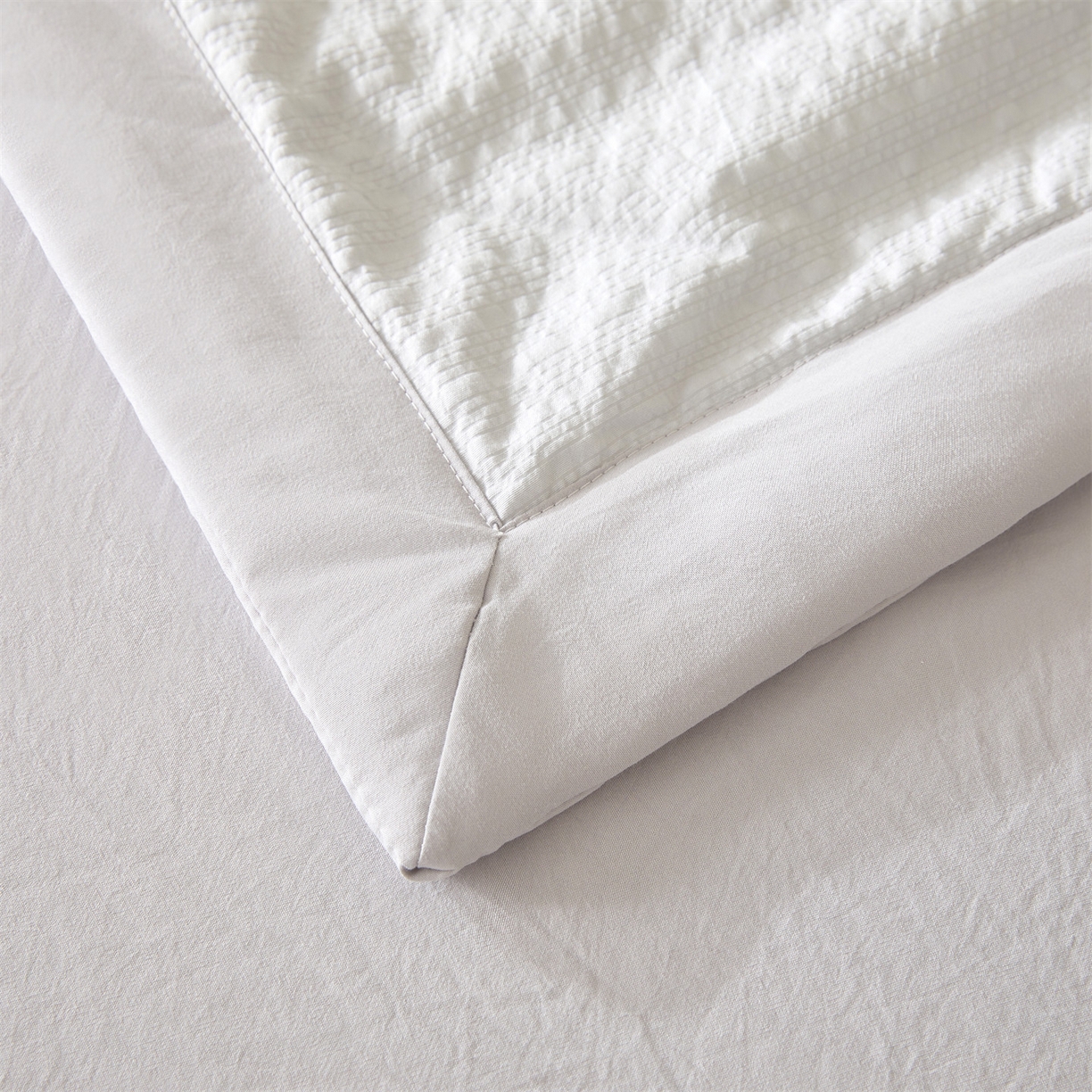 91家纺网 家纺一手货源 找家纺 招财星家纺 2026新款A类奶芙棉大豆夏被四件套空调被被子夏凉被芯薄被子（带质检报告买家秀） 奶芙芙-浅灰