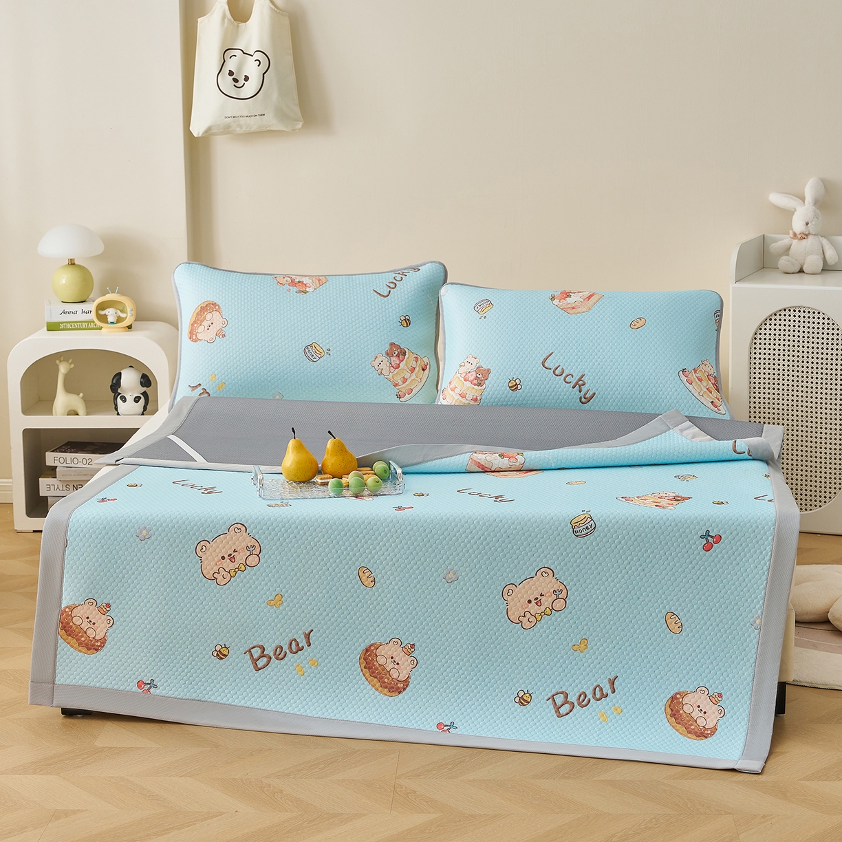 91家纺网 家纺一手货源 找家纺 家品罗兰 2026新款夏季A类印花冰豆豆凉席三明治透气网冰丝凉席家用双人冰丝席床单-大床图 甜甜圈