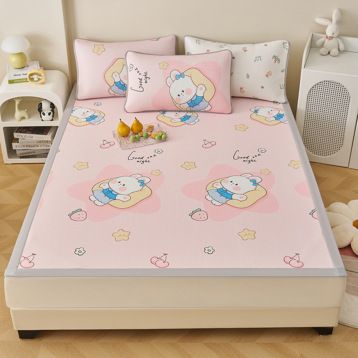 91家纺网 家纺一手货源 找家纺 家品罗兰 2026新款夏季A类印花冰豆豆凉席三明治透气网冰丝凉席家用双人冰丝席床单-大床图 兔宝贝