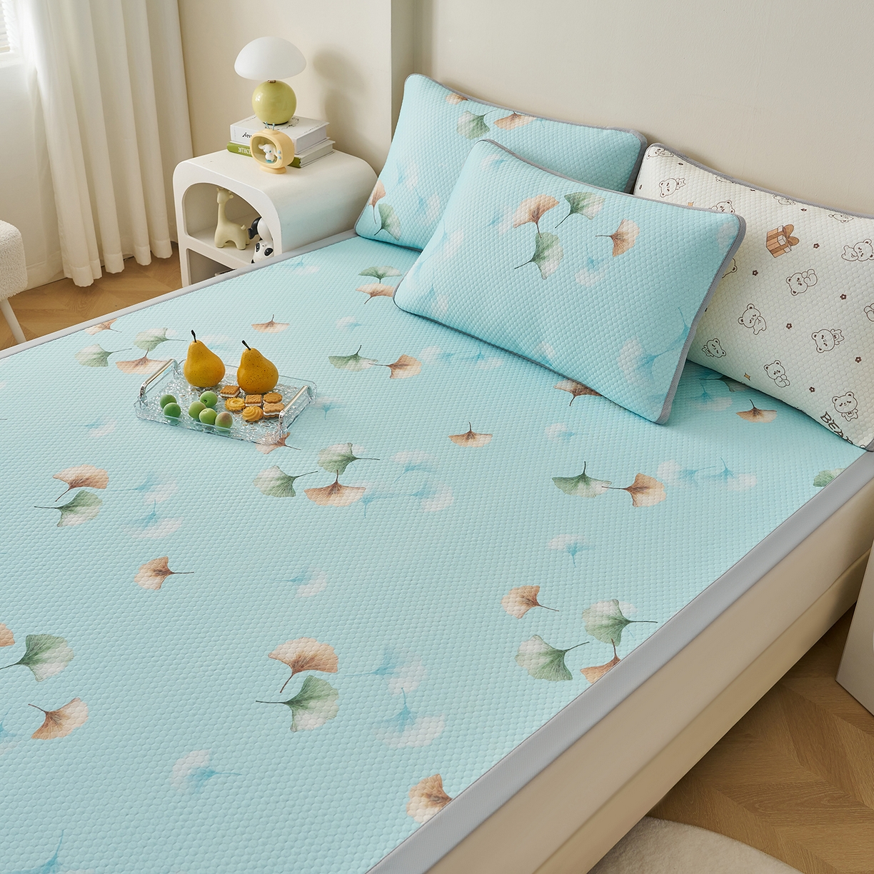 91家纺网 家纺一手货源 找家纺 家品罗兰 2026新款夏季A类印花冰豆豆凉席三明治透气网冰丝凉席家用双人冰丝席床单-大床图 叶语