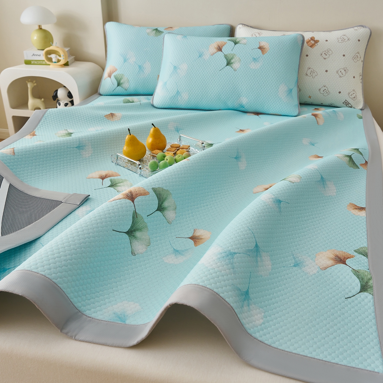 91家纺网 家纺一手货源 找家纺 家品罗兰 2026新款夏季A类印花冰豆豆凉席三明治透气网冰丝凉席家用双人冰丝席床单-大床图 叶语