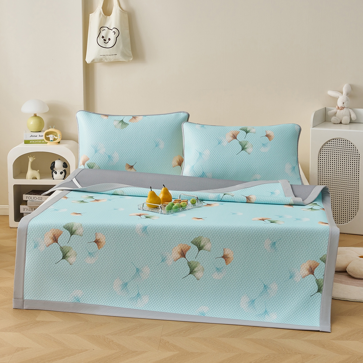 91家纺网 家纺一手货源 找家纺 家品罗兰 2026新款夏季A类印花冰豆豆凉席三明治透气网冰丝凉席家用双人冰丝席床单-大床图 叶语