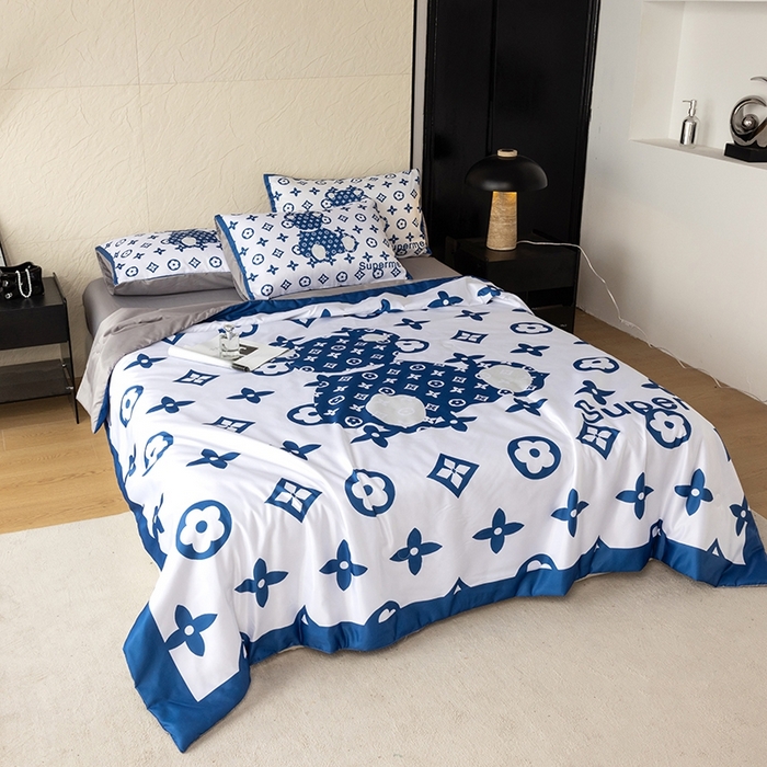 91家纺网 家纺一手货源 找家纺 色鬼布艺高端家居主号 2026春夏新款水洗真丝夏被夏凉被空调被四件套 公仔兰