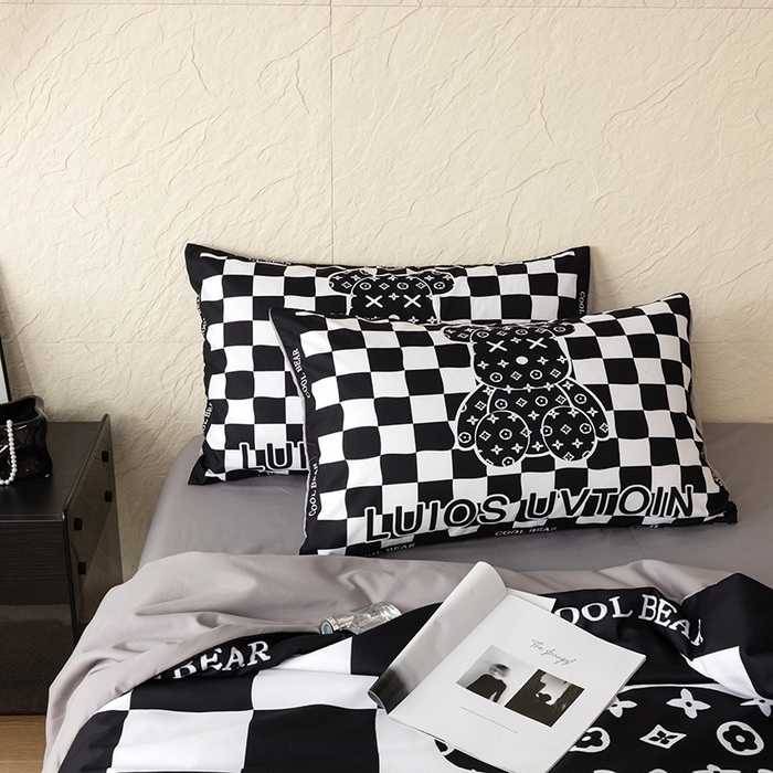 91家纺网 家纺一手货源 找家纺 色鬼布艺高端家居主号 2026春夏新款水洗真丝夏被夏凉被空调被四件套 棋盘格公仔