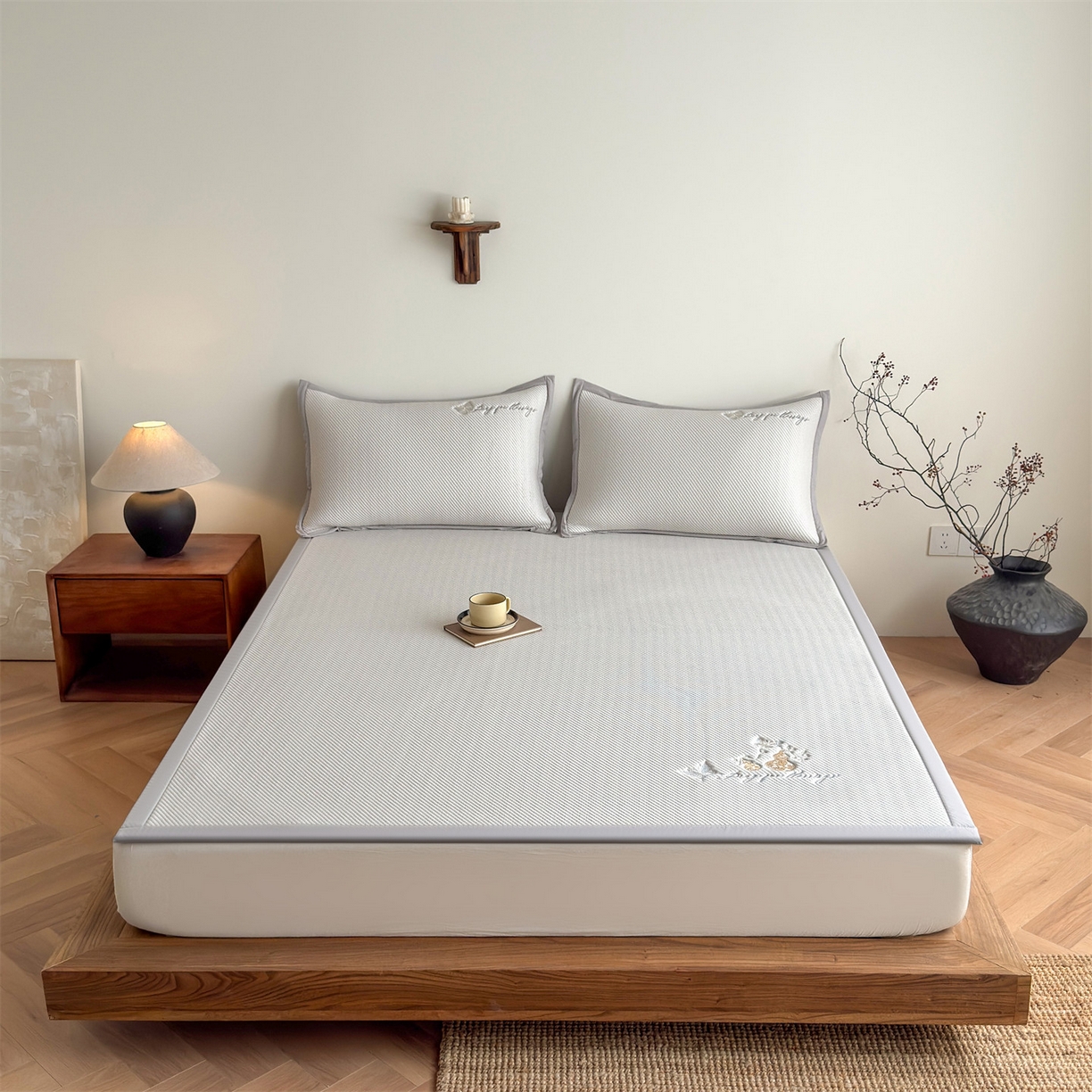 91家纺网 家纺一手货源 找家纺 鑫姿席业 2026新款5A抗菌PE提花凉感席凉席席子蝶舞福禄 蝶舞福禄-咖（床席款）