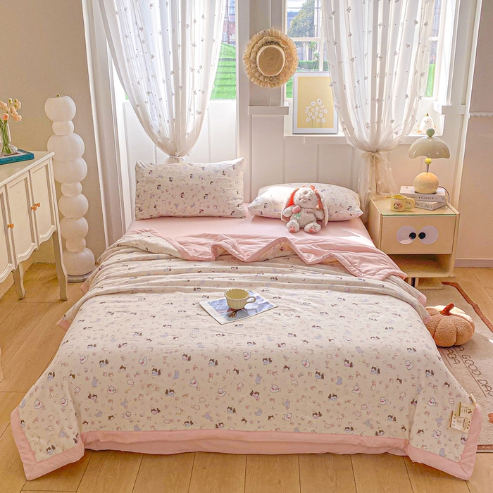 91家纺网 家纺一手货源 找家纺 爱屋及屋 2026新款小清新双层纱宽包边棉花被夏凉被空调被夏被 春日小猫