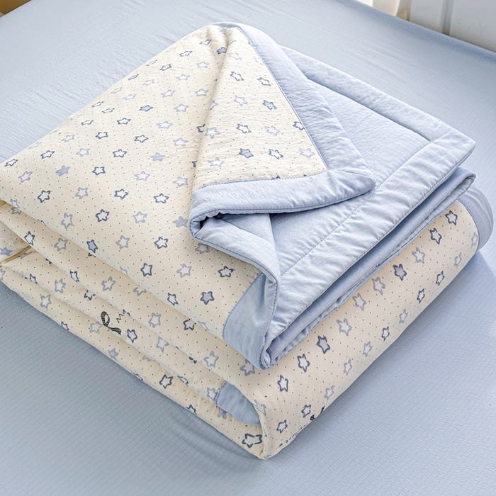 91家纺网 家纺一手货源 找家纺 爱屋及屋 2026新款小清新双层纱宽包边棉花被夏凉被空调被夏被 动感星星