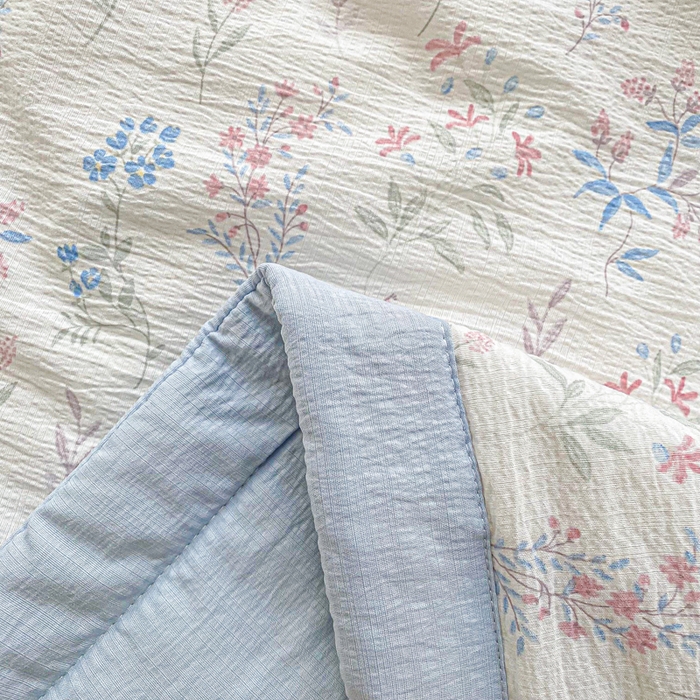 91家纺网 家纺一手货源 找家纺 爱屋及屋 2026新款小清新双层纱宽包边棉花被夏凉被空调被夏被 花之兔