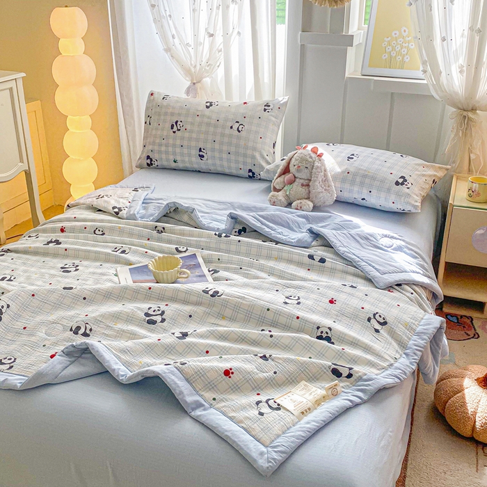 91家纺网 家纺一手货源 找家纺 爱屋及屋 2026新款小清新双层纱宽包边棉花被夏凉被空调被夏被 小熊猫