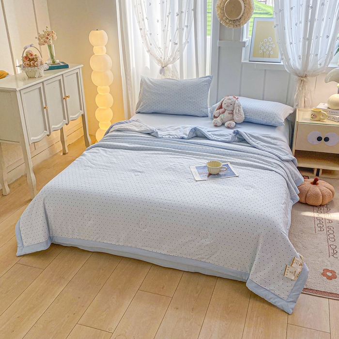 91家纺网 家纺一手货源 找家纺 爱屋及屋 2026新款小清新双层纱宽包边棉花被夏凉被空调被夏被 云感-蓝