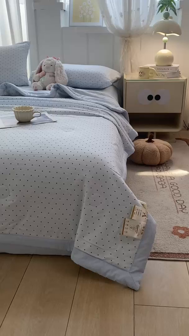 91家纺网 家纺一手货源 找家纺 爱屋及屋 2026新款小清新双层纱宽包边棉花被夏凉被空调被夏被 云感-蓝