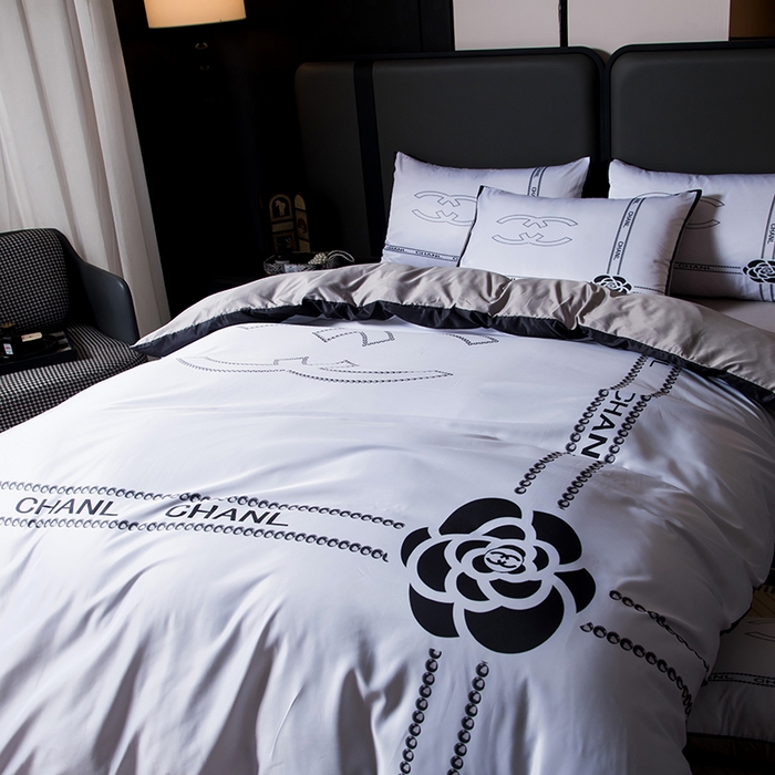 91家纺网 家纺一手货源 找家纺 色鬼布艺高端家居主号 2026春夏新款外贸跨境欧美轻奢潮牌水洗真丝四件套印花四件套 白香