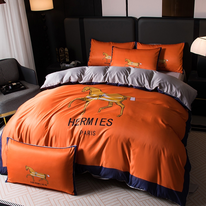 91家纺网 家纺一手货源 找家纺 色鬼布艺高端家居主号 2026春夏新款外贸跨境欧美轻奢潮牌水洗真丝四件套印花四件套 皇家马