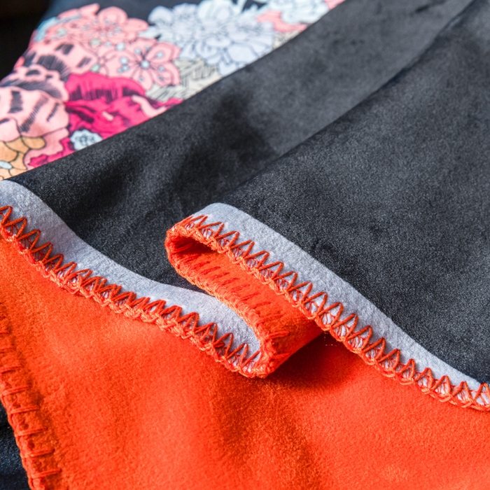 91家纺网 家纺一手货源 找家纺 色鬼布艺高端家居主号 2026新款银狐绒毯 轻扬花依黑