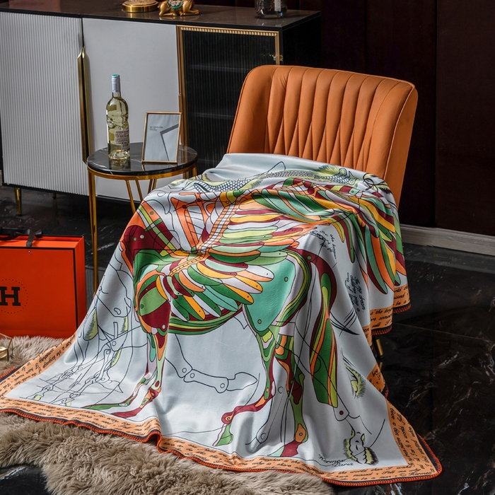 色鬼布艺高端家居主号 2026新款银狐绒毯 天空马