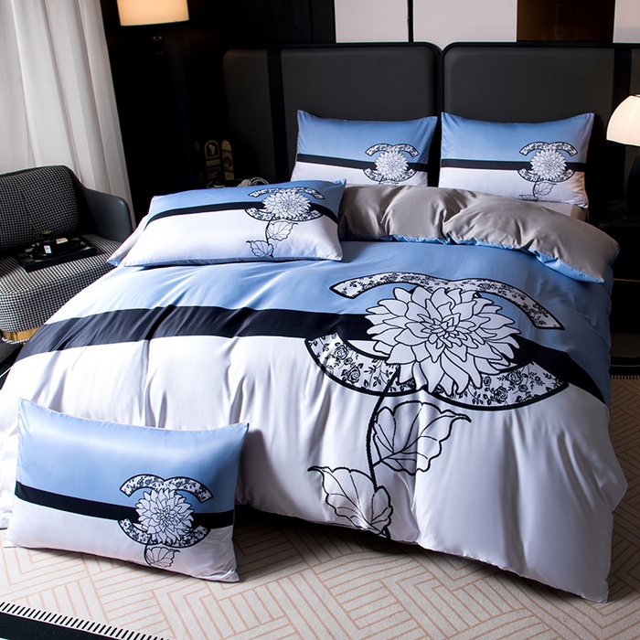 91家纺网 家纺一手货源 找家纺 色鬼布艺高端家居主号 2026春夏新款外贸跨境欧美轻奢潮牌水洗真丝四件套印花四件套 天空蓝