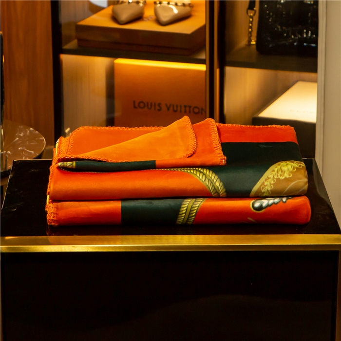 91家纺网 家纺一手货源 找家纺 色鬼布艺高端家居主号 2026新款银狐绒毯 添越