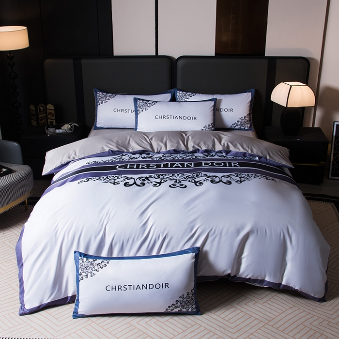 色鬼布艺高端家居主号 2026春夏新款外贸跨境欧美轻奢潮牌水洗真丝四件套印花四件套 图腾