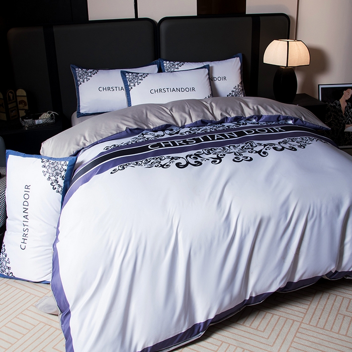 91家纺网 家纺一手货源 找家纺 色鬼布艺高端家居主号 2026春夏新款外贸跨境欧美轻奢潮牌水洗真丝四件套印花四件套 图腾