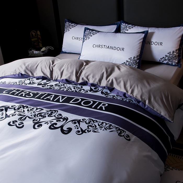 91家纺网 家纺一手货源 找家纺 色鬼布艺高端家居主号 2026春夏新款外贸跨境欧美轻奢潮牌水洗真丝四件套印花四件套 图腾